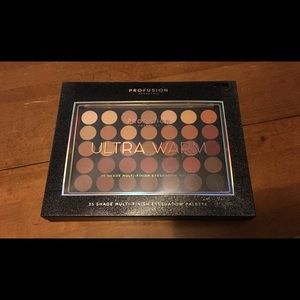 35 eyeshadows palette